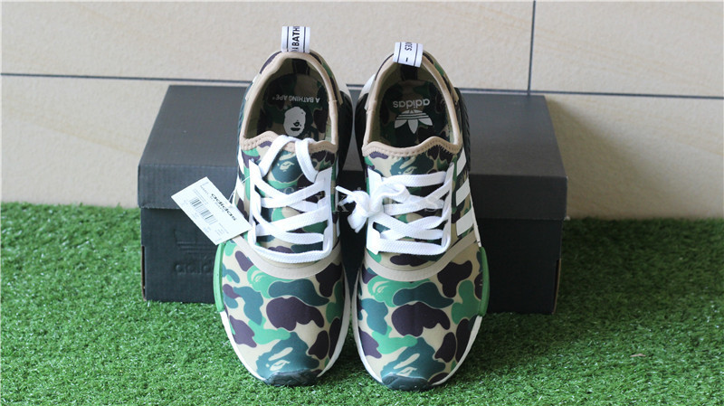 Top BAPE x Adidas NMD BAPE camo R1